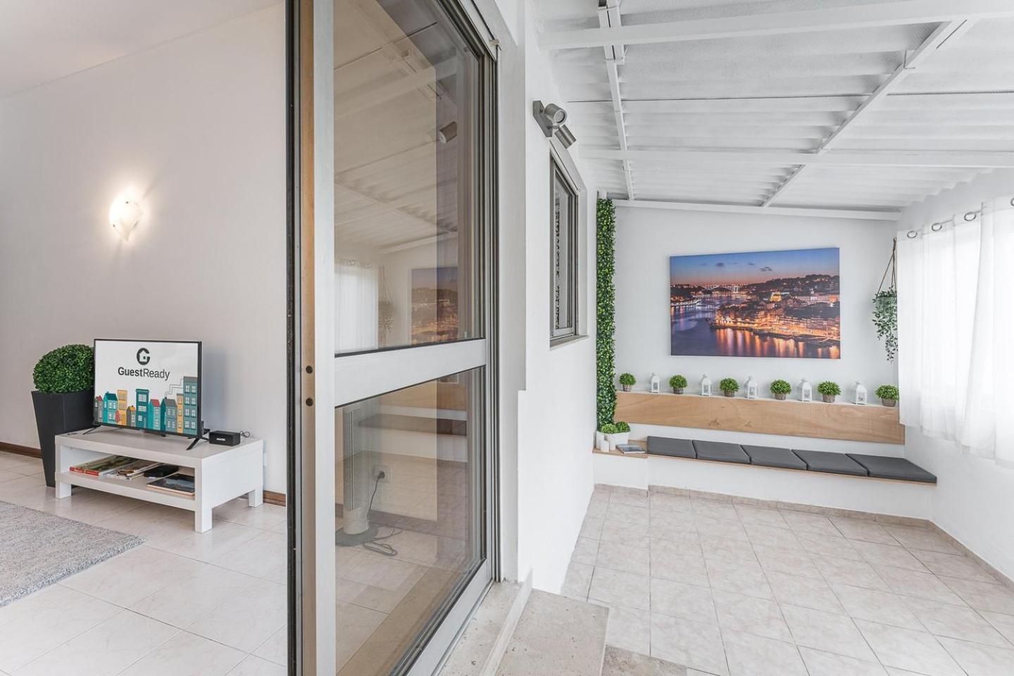 Guestready - Modern Cosy Apartment With A Terrace Porto Buitenkant foto